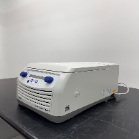 Eppendorf 5418R Refrigerated Centrifuge image 1